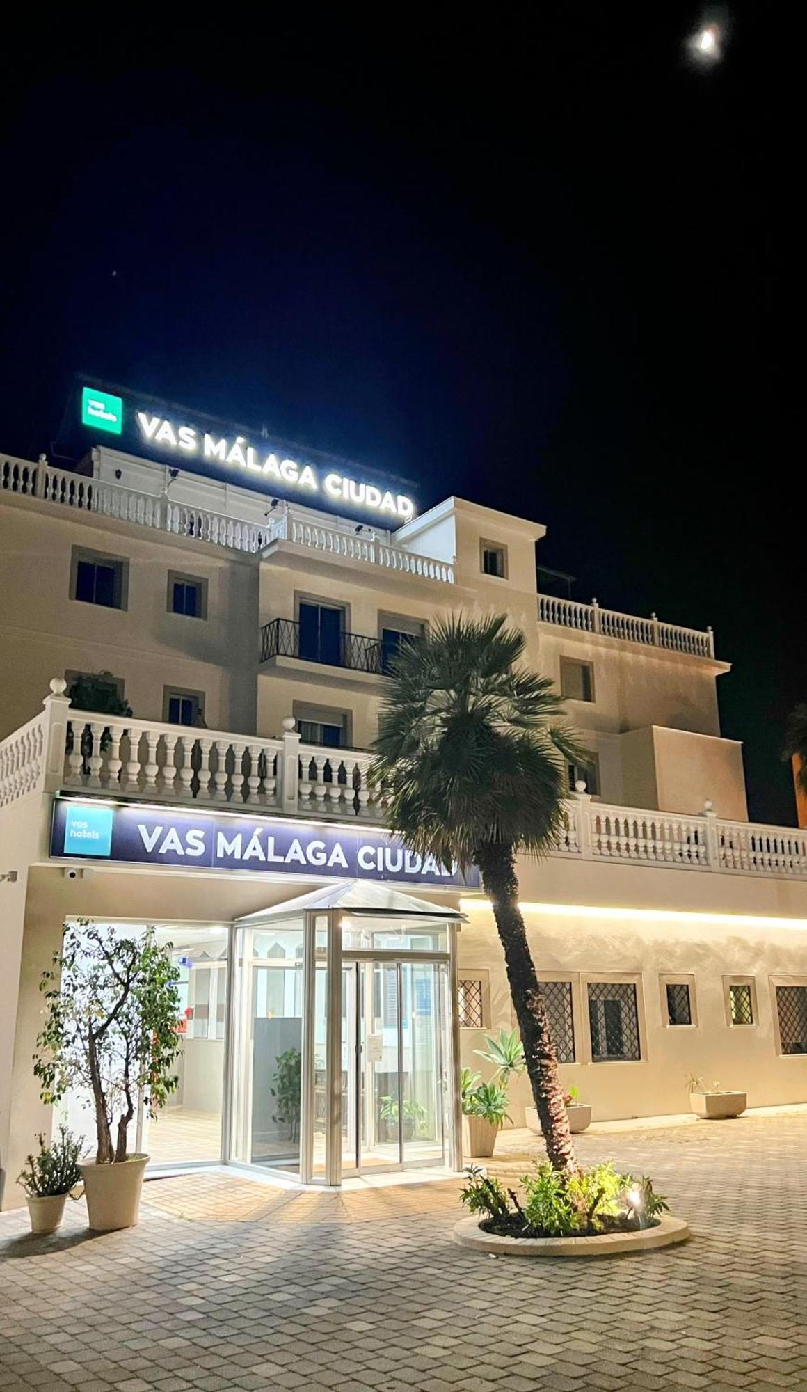 Vas Malaga Ciudad Otel Dış mekan fotoğraf