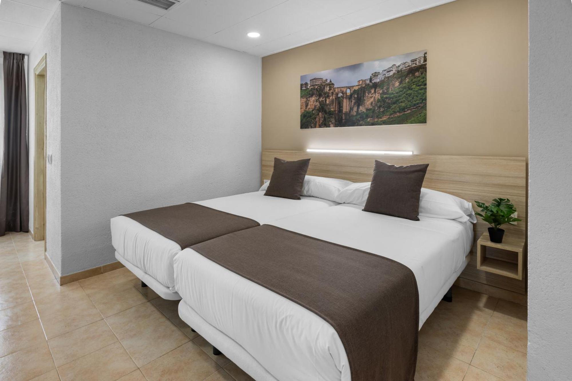 Vas Malaga Ciudad Otel Dış mekan fotoğraf
