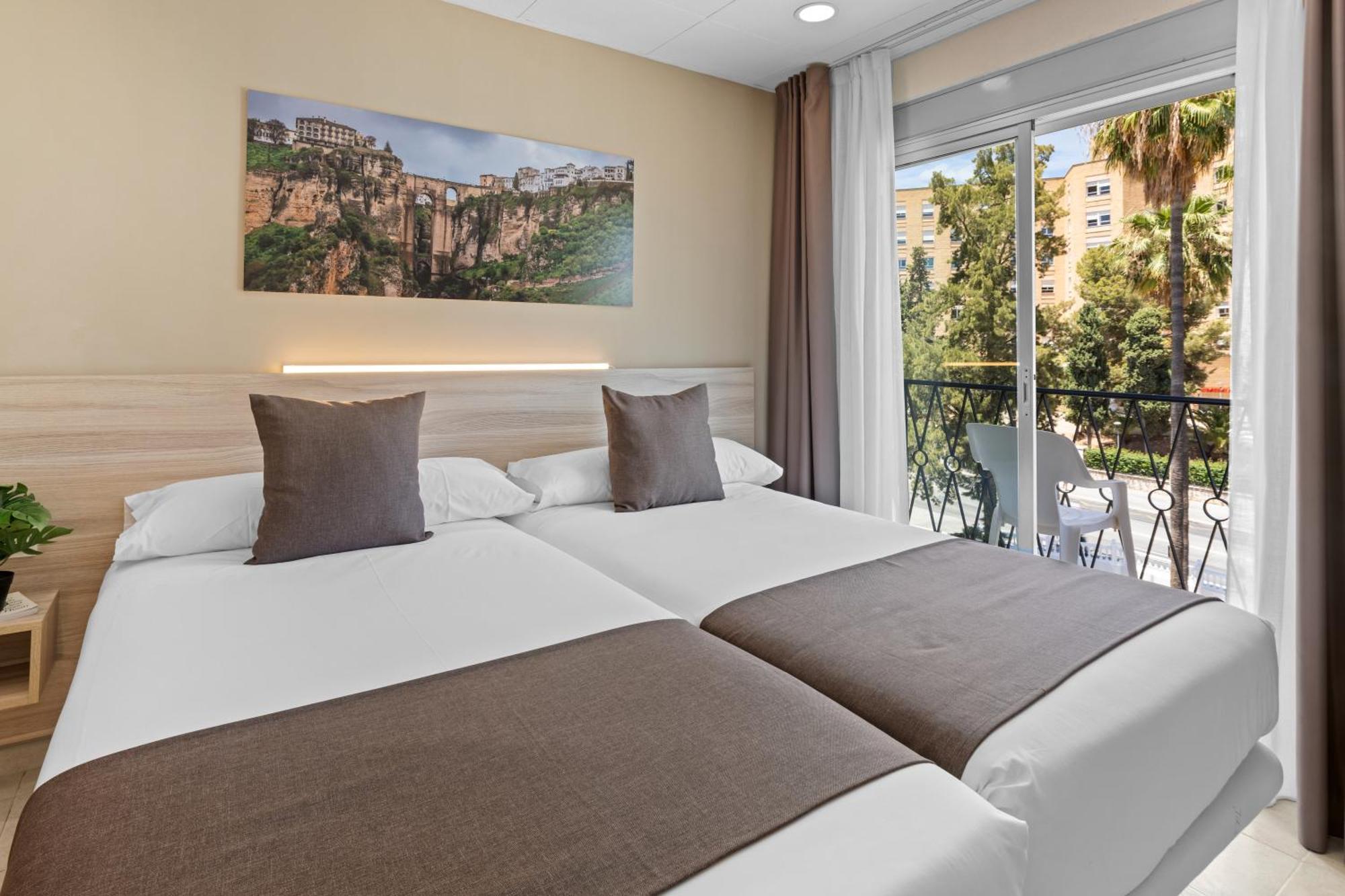 Vas Malaga Ciudad Otel Dış mekan fotoğraf